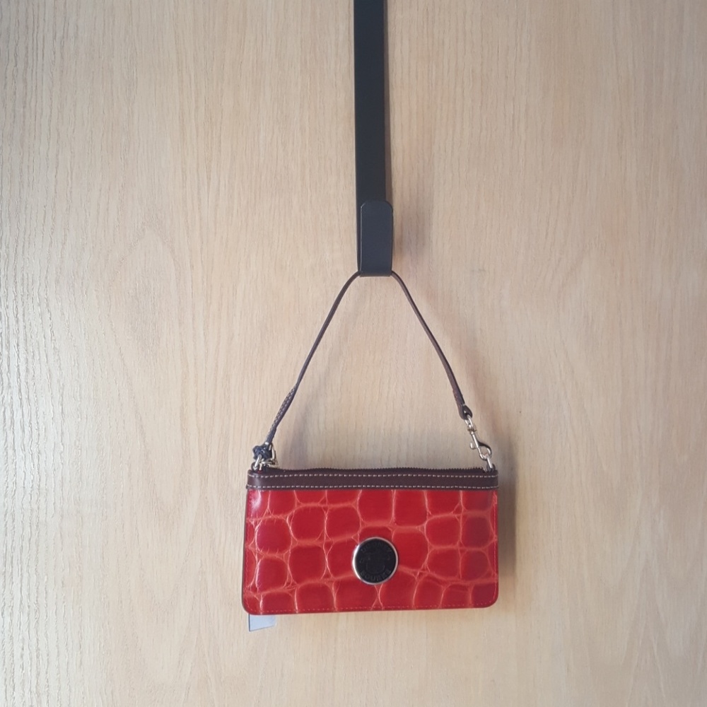 NWT Authentic Dooney & Bourke Wristlet, Red Crock